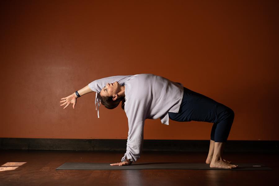Gail Grossman Yoga - 24